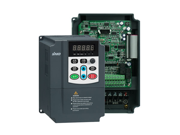重載通用變頻器SKI600