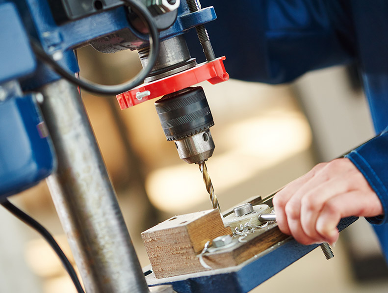 SKI600系列變頻器在杭州臨安某機(jī)械設(shè)備生產(chǎn)企業(yè)中的應(yīng)用案例！